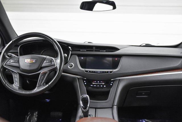 2019 Cadillac XT5 Vehicle Photo in Akron, OH 44320