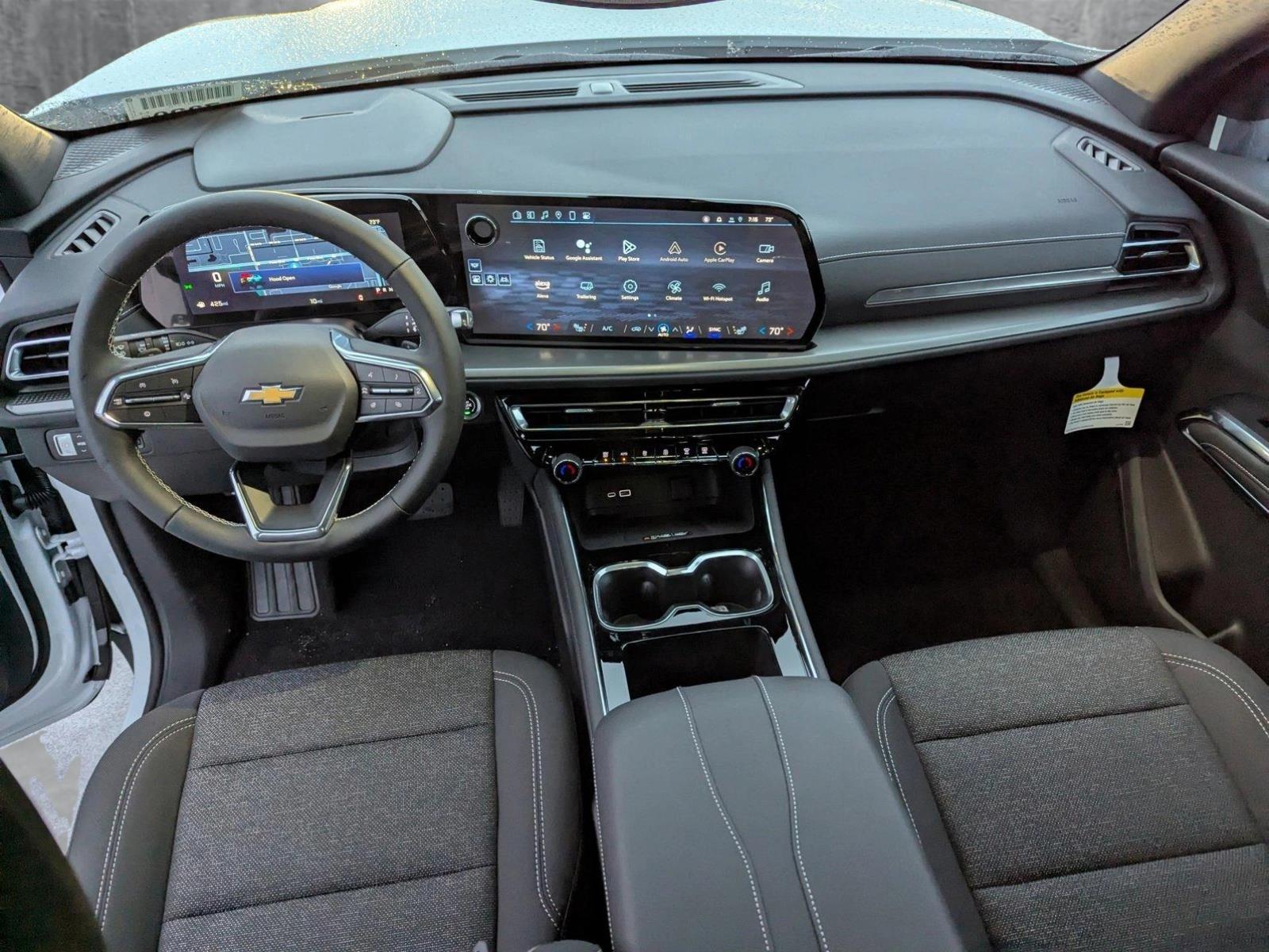 2025 Chevrolet Traverse Vehicle Photo in PEMBROKE PINES, FL 33024-6534