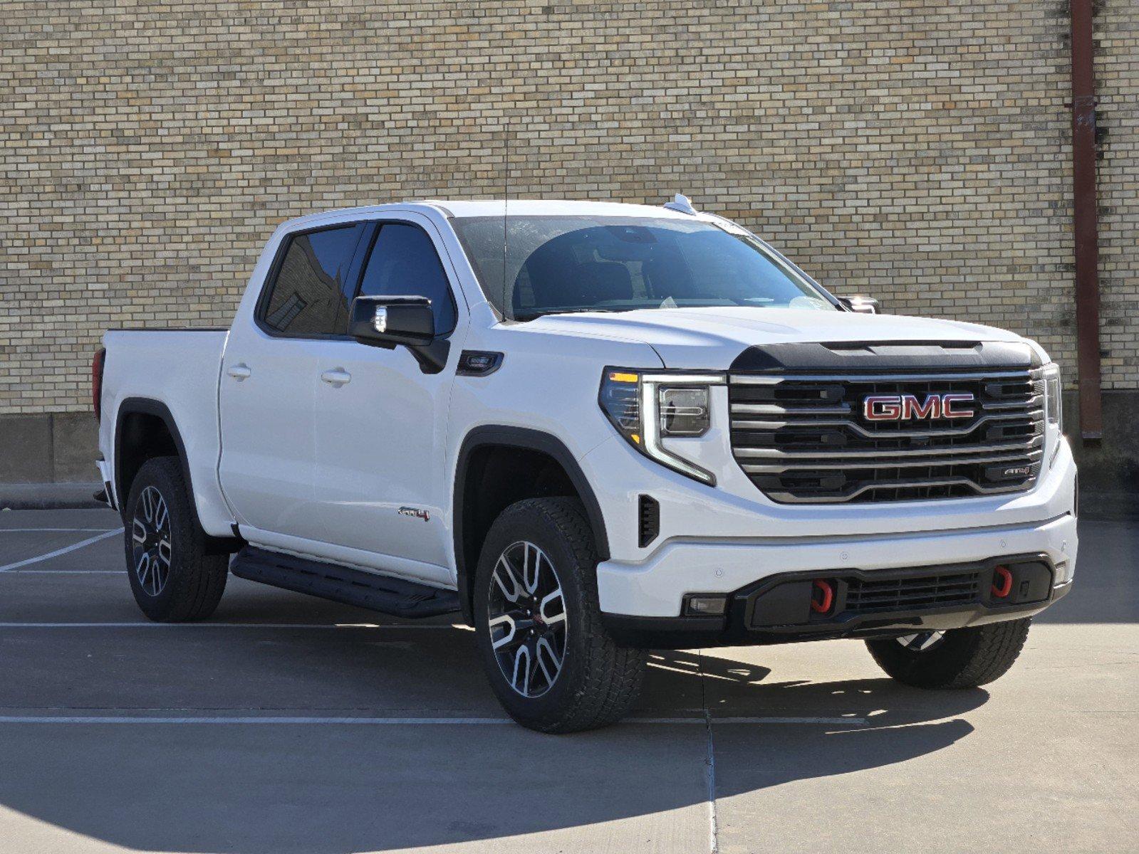 2025 GMC Sierra 1500 Vehicle Photo in DALLAS, TX 75209-3016