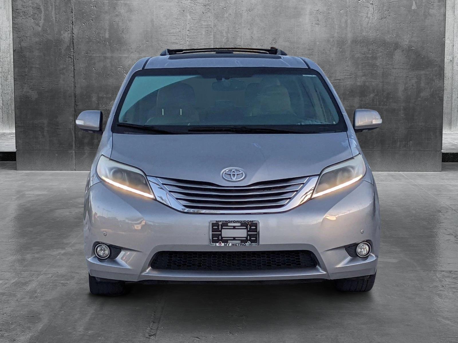 2015 Toyota Sienna Vehicle Photo in Davie, FL 33331