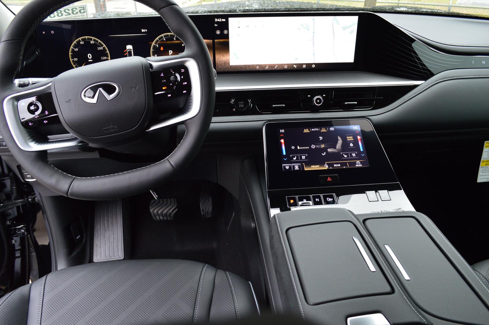 2025 INFINITI QX80 Vehicle Photo in Houston, TX 77090