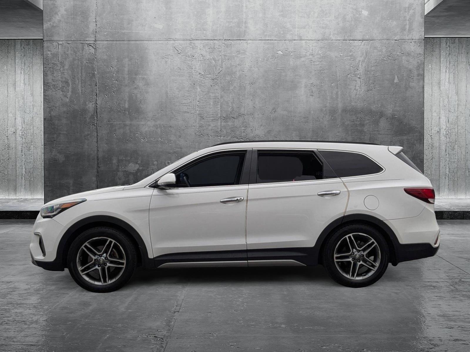 2017 Hyundai SANTA FE Vehicle Photo in St. Petersburg, FL 33713