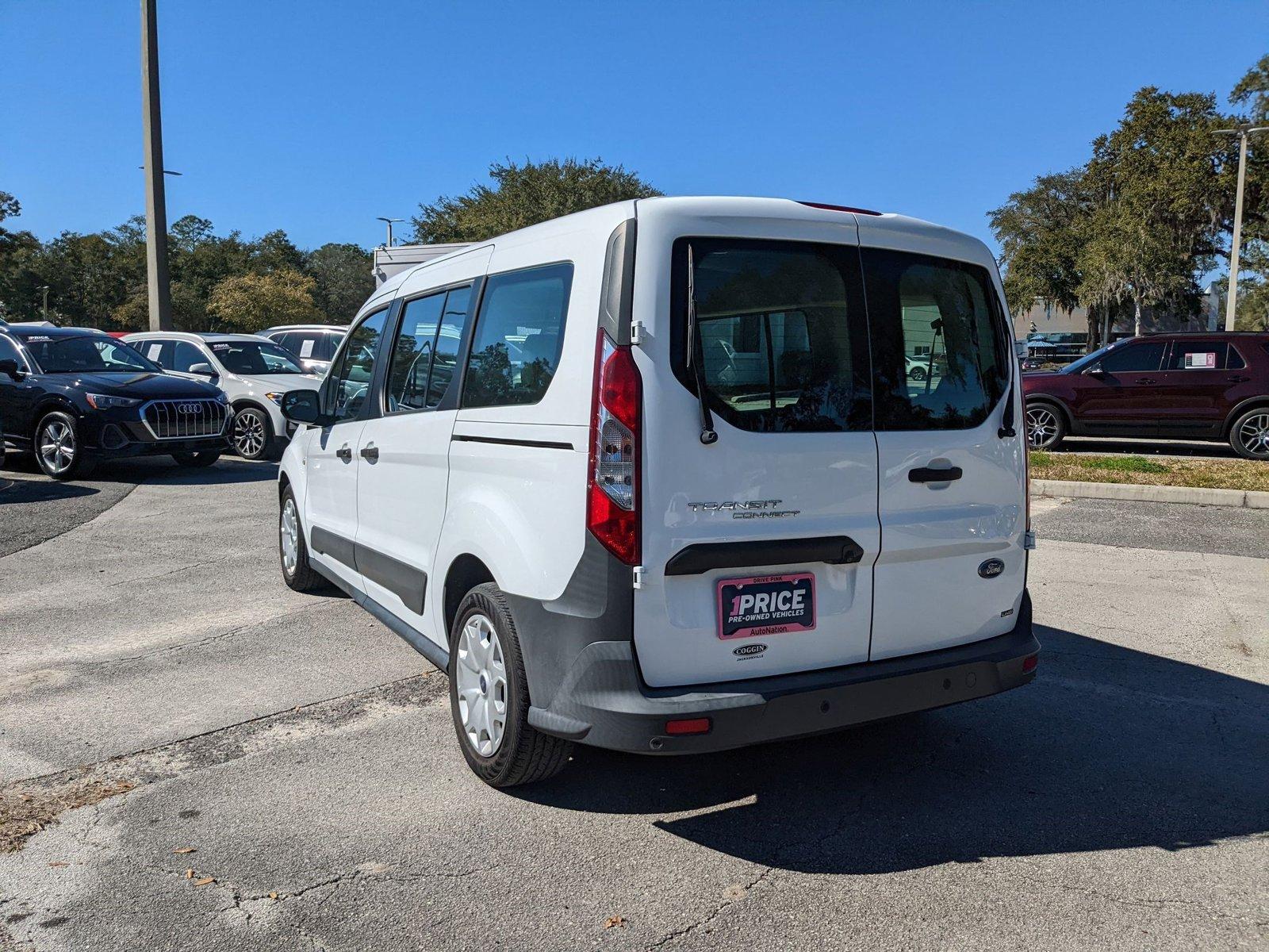 2017 Ford Transit Connect Wagon Vehicle Photo in Jacksonville, FL 32256