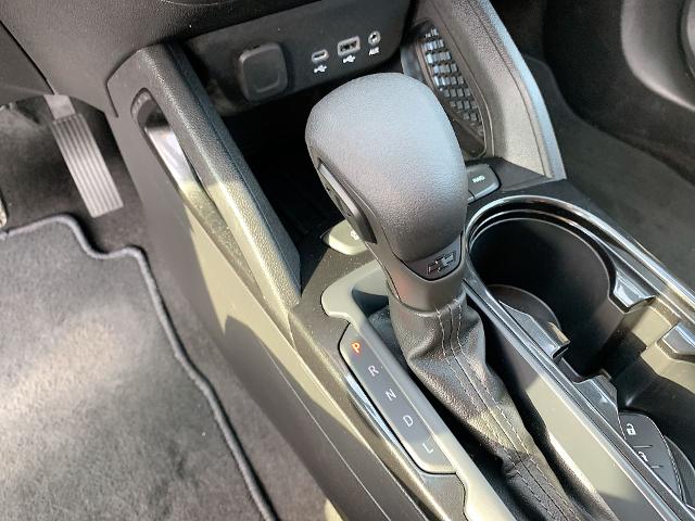 2022 Chevrolet Trailblazer Vehicle Photo in MOON TOWNSHIP, PA 15108-2571