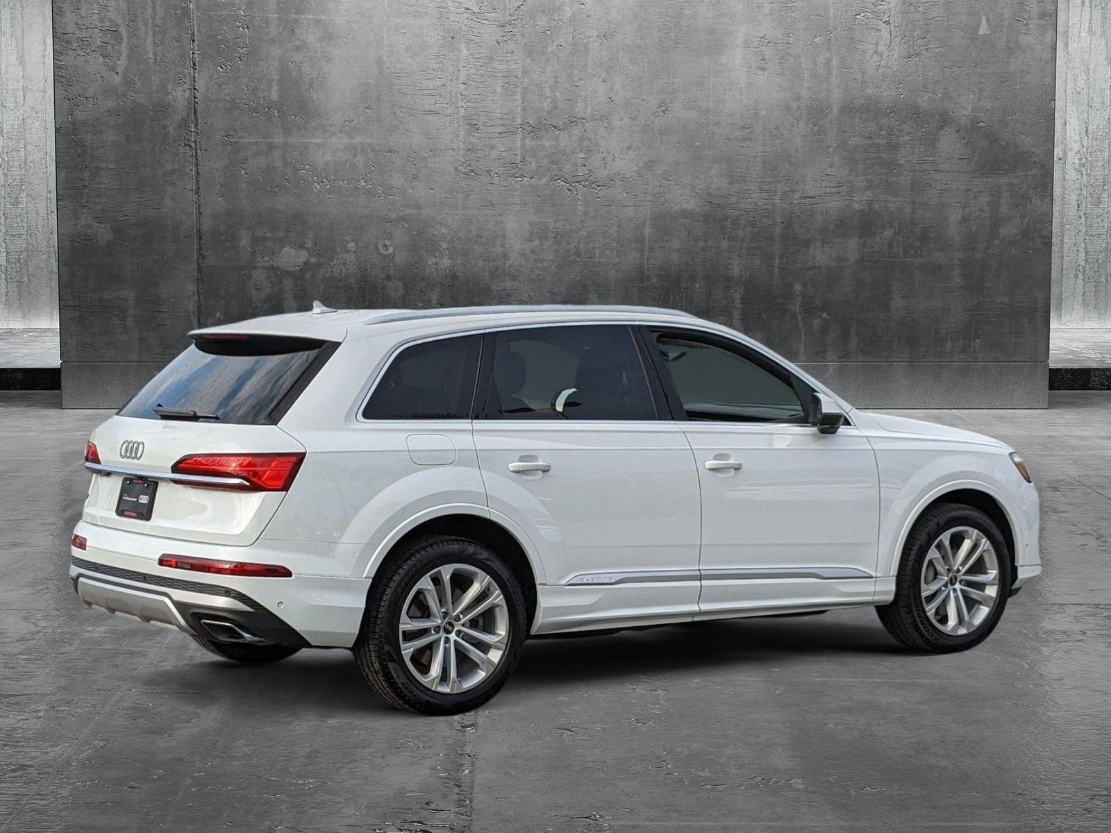 2025 Audi Q7 Vehicle Photo in Orlando, FL 32811