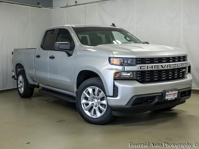 Used 2021 Chevrolet Silverado 1500 Custom with VIN 1GCRYBEK3MZ366557 for sale in Bridgeview, IL