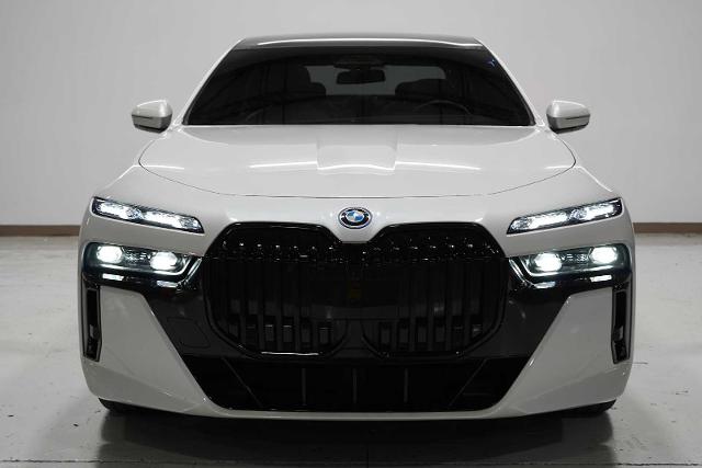 2024 BMW i7 Vehicle Photo in GRAPEVINE, TX 76051