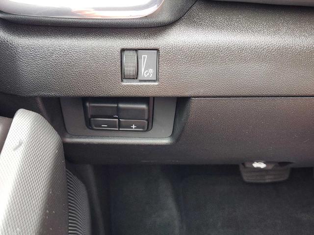 2023 GMC Canyon Vehicle Photo in DENTON, TX 76210-9321