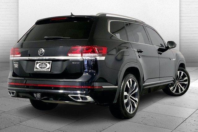 2023 Volkswagen Atlas Vehicle Photo in KANSAS CITY, MO 64114-4502