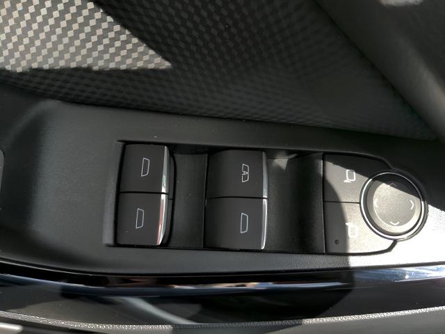 2025 Chevrolet Equinox Vehicle Photo in Green Bay, WI 54304