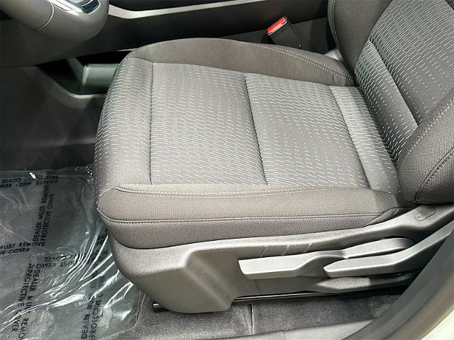 2026 Chevrolet Equinox Vehicle Photo in EVERETT, WA 98203-5662