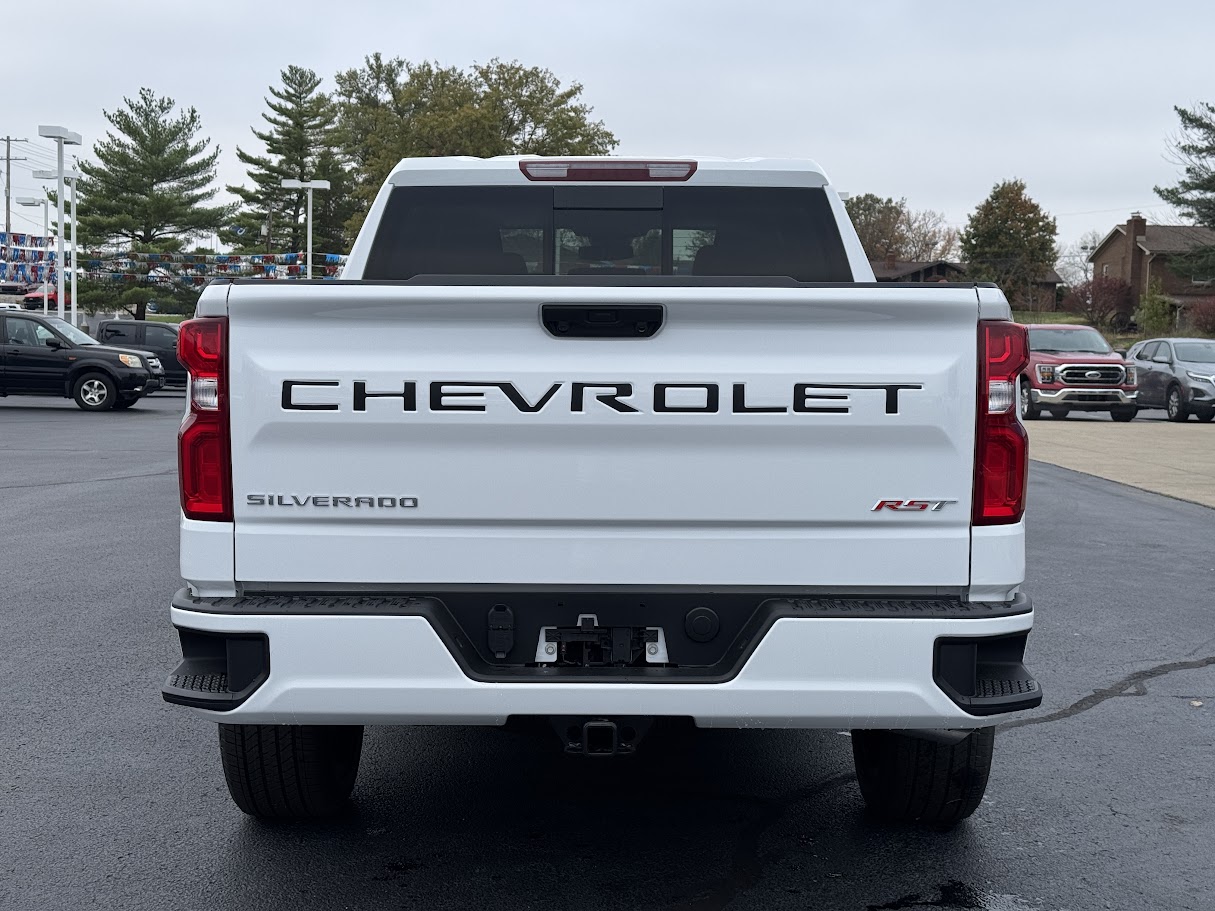 2025 Chevrolet Silverado 1500 Vehicle Photo in BOONVILLE, IN 47601-9633