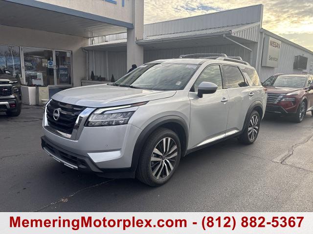 2024 Nissan Pathfinder Vehicle Photo in VINCENNES, IN 47591-5519