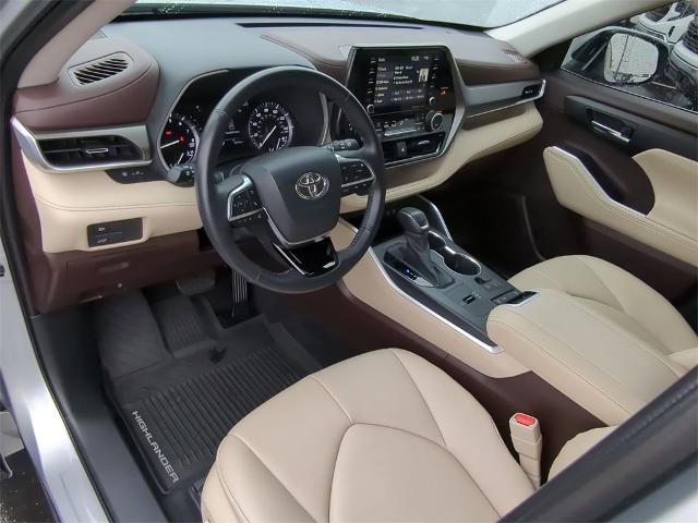 2020 Toyota Highlander Vehicle Photo in ALBERTVILLE, AL 35950-0246