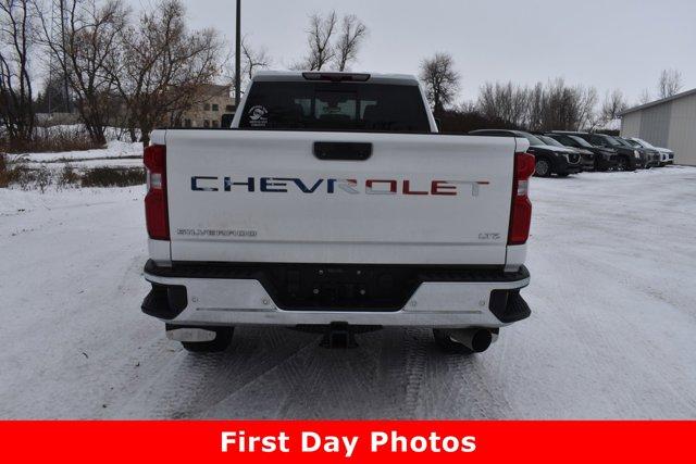 2023 Chevrolet Silverado 3500HD LTZ photo 2