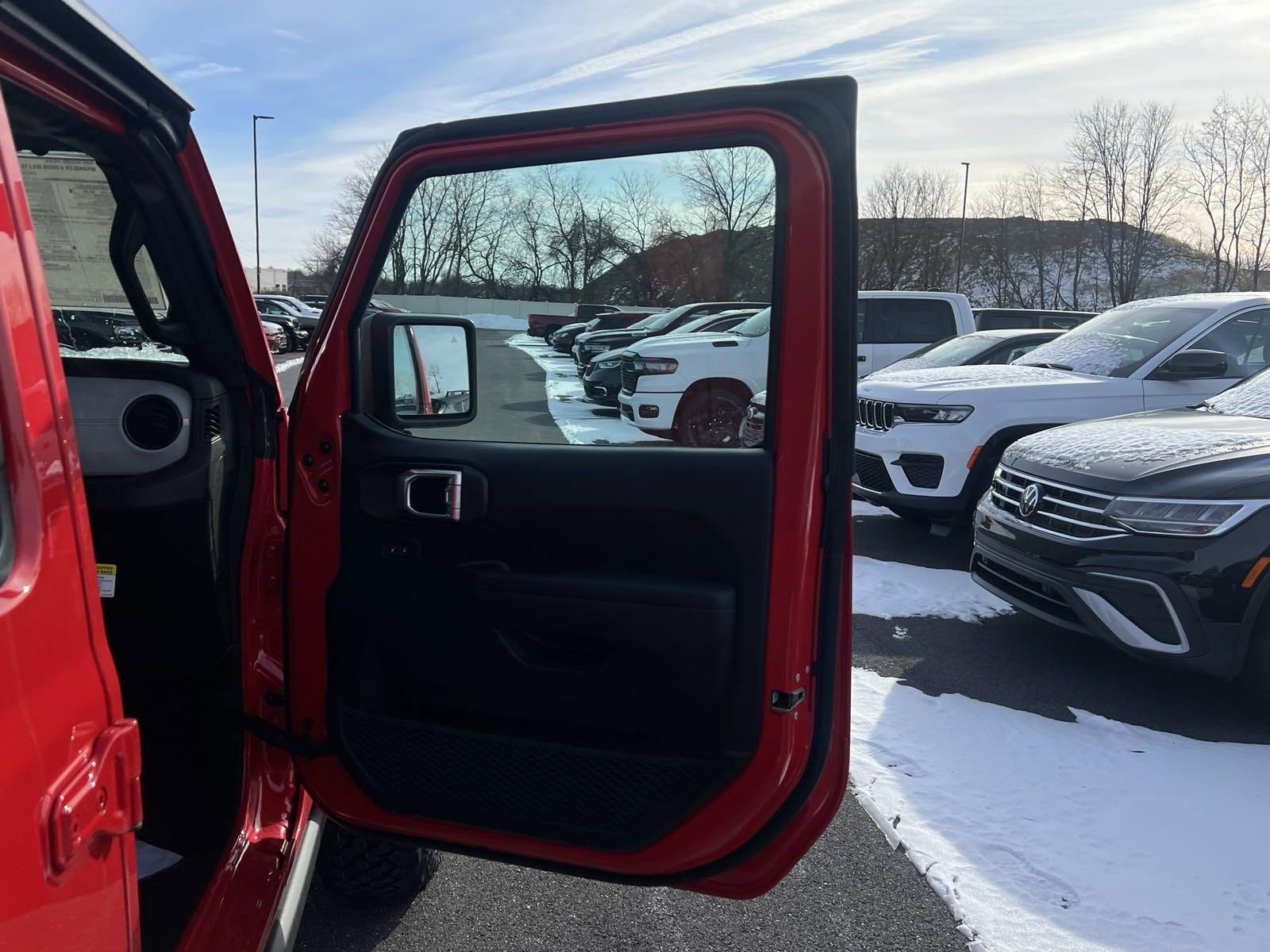 2025 Jeep Wrangler Vehicle Photo in Mechanicsburg, PA 17050-1707