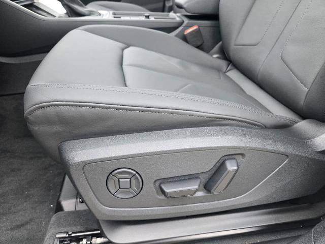 2024 Audi Q3 Vehicle Photo in SUGAR LAND, TX 77478