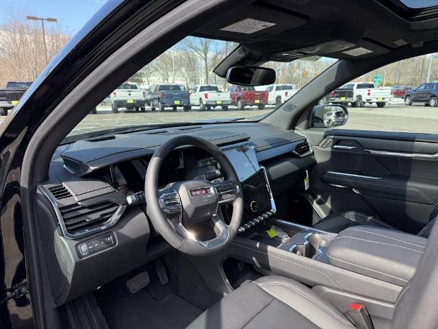 2025 GMC Acadia Vehicle Photo in CHICOPEE, MA 01020-5001