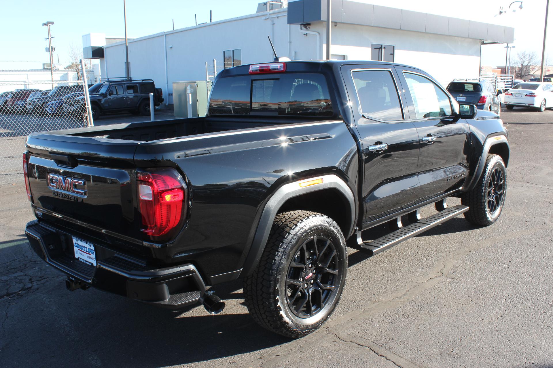 2025 GMC Canyon Vehicle Photo in AURORA, CO 80012-4011