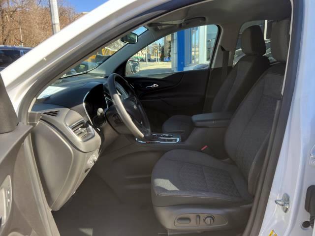 2022 Chevrolet Equinox Vehicle Photo in Roslyn, NY 11576
