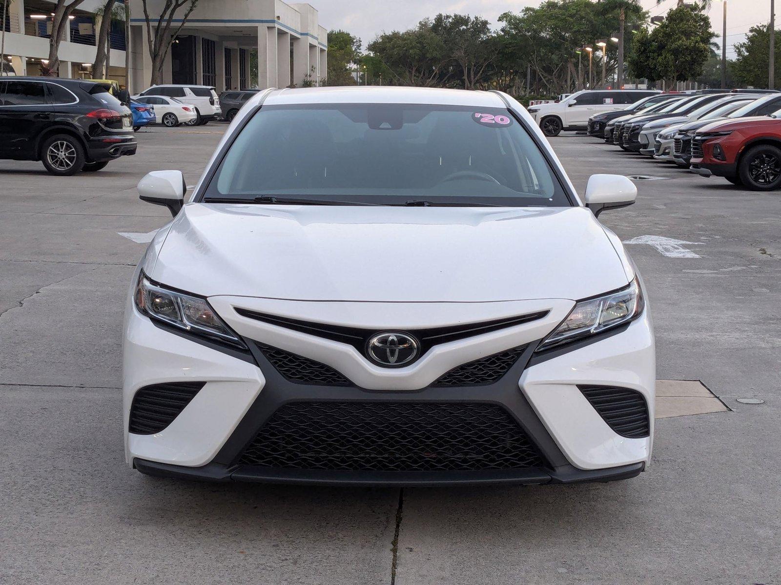 2020 Toyota Camry Vehicle Photo in PEMBROKE PINES, FL 33024-6534