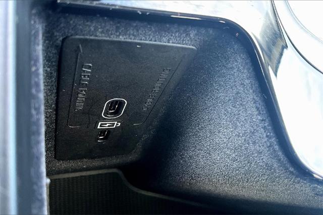 2022 Volvo XC60 Vehicle Photo in Houston, TX 77007