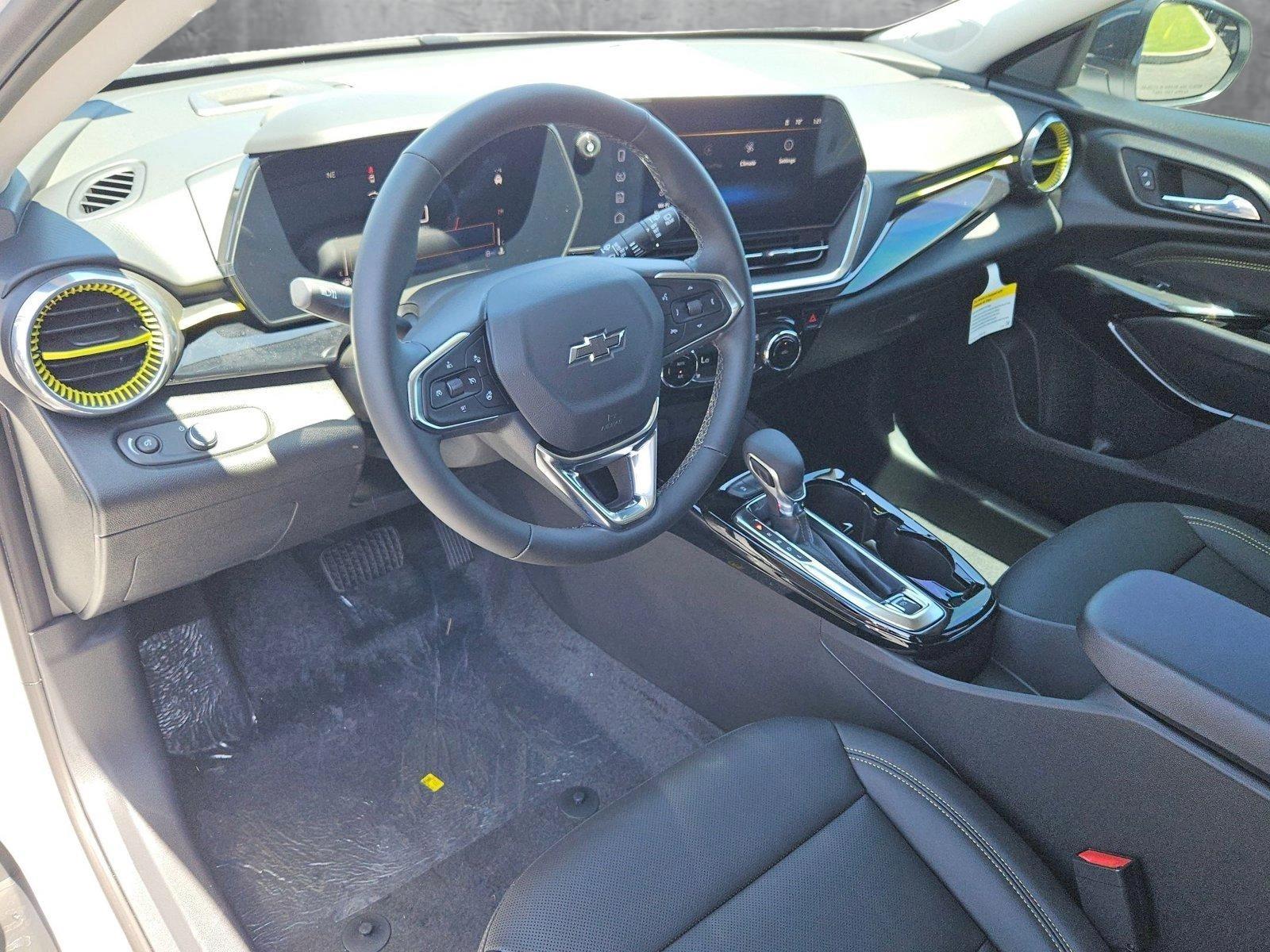 2025 Chevrolet Trax Vehicle Photo in GILBERT, AZ 85297-0446
