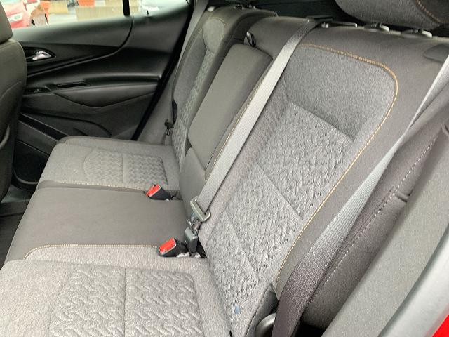 2022 Chevrolet Equinox Vehicle Photo in MOON TOWNSHIP, PA 15108-2571