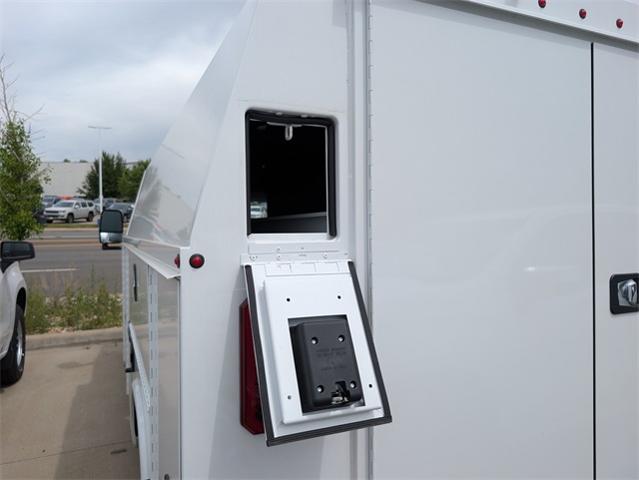 2024 Chevrolet Express Commercial Cutaway Vehicle Photo in ENGLEWOOD, CO 80113-6708