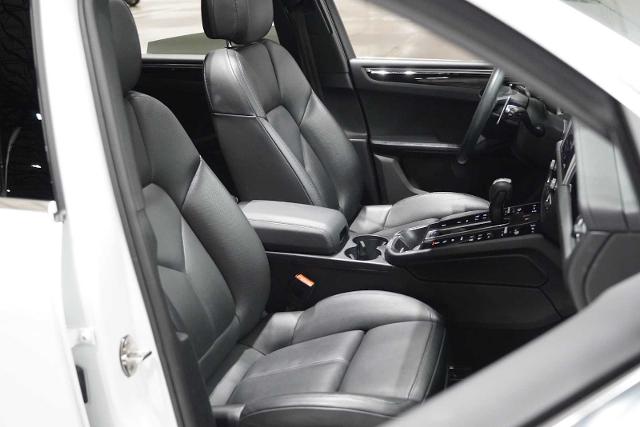 2022 Porsche Macan Vehicle Photo in GRAPEVINE, TX 76051