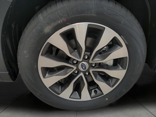 2025 Subaru Outback Vehicle Photo in Green Bay, WI 54304