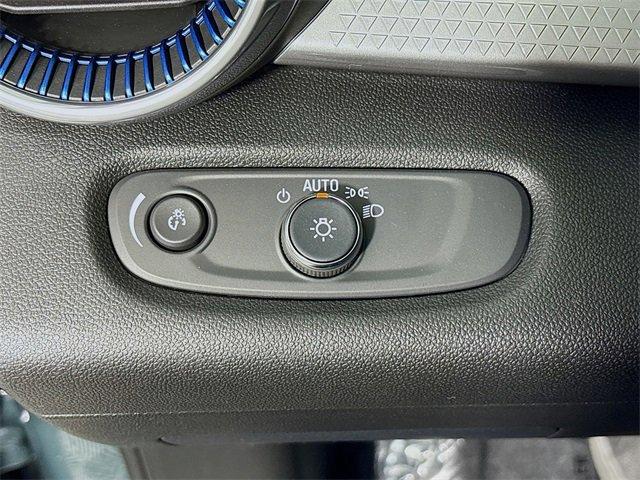 2025 Chevrolet Trax Vehicle Photo in PUYALLUP, WA 98371-4149
