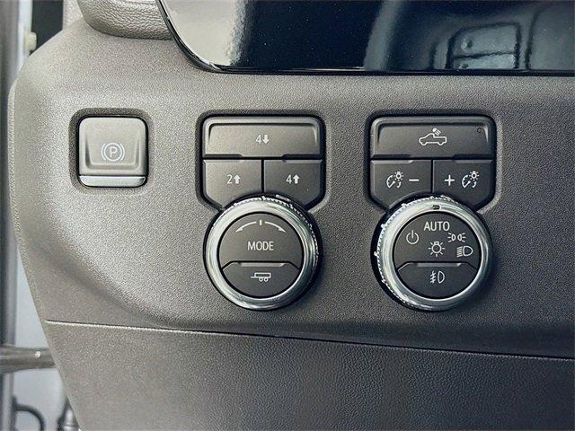 2025 GMC Sierra 2500 HD Vehicle Photo in PUYALLUP, WA 98371-4149