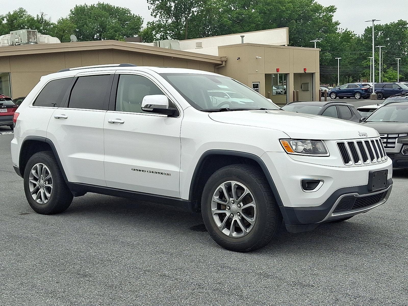2015 Jeep Grand Cherokee Vehicle Photo in Harrisburg, PA 17111