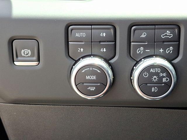 2024 GMC Sierra 1500 Vehicle Photo in DANBURY, CT 06810-5034