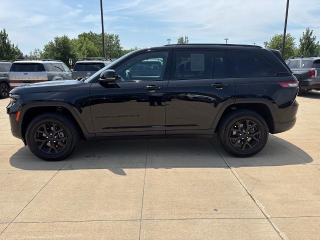 2024 Jeep Grand Cherokee Vehicle Photo in Peoria, IL 61615