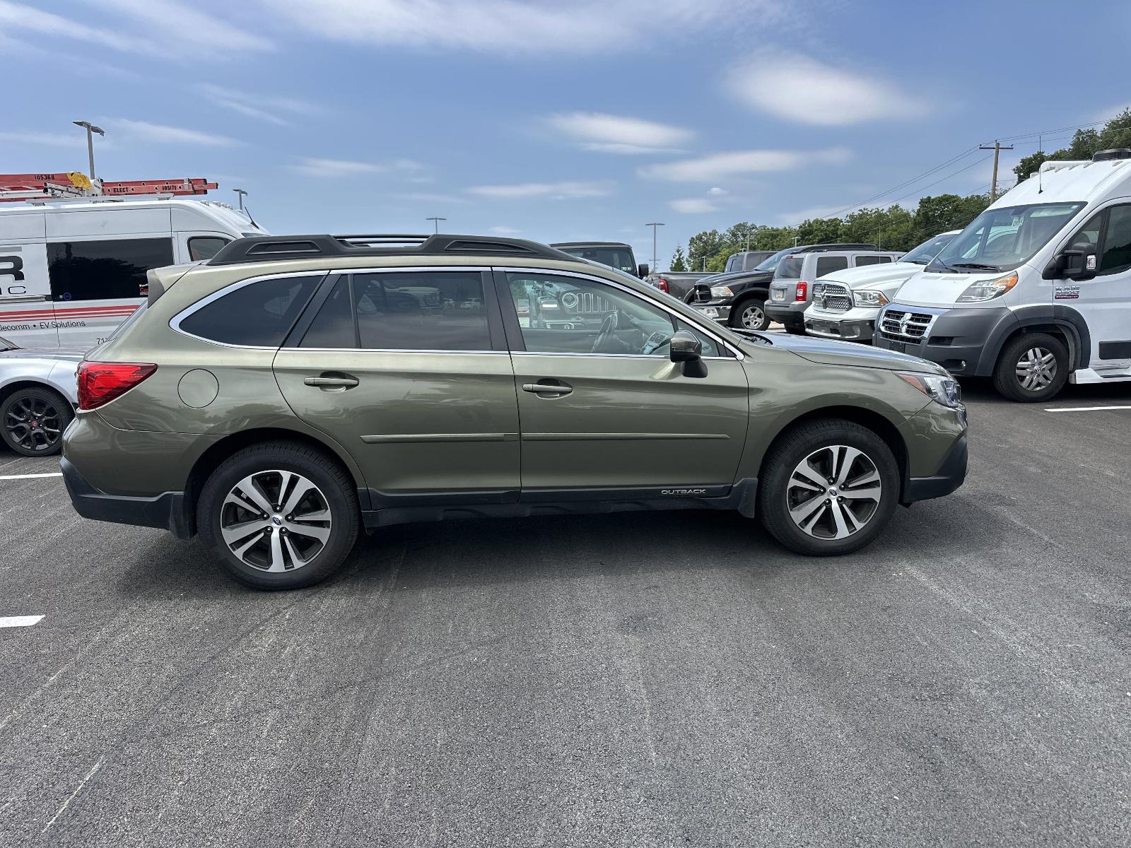 2018 Subaru Outback Vehicle Photo in Mechanicsburg, PA 17050-1707