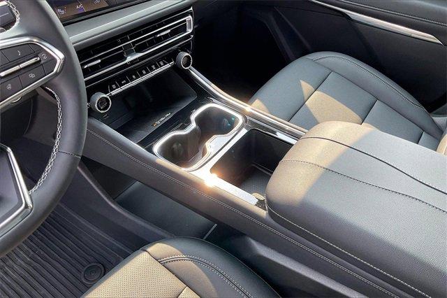 2025 Chevrolet Traverse Vehicle Photo in TOPEKA, KS 66609-0000