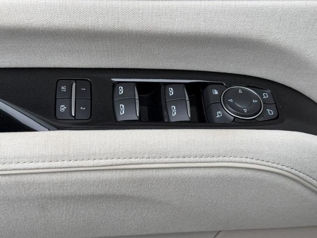 2024 Cadillac Escalade ESV Vehicle Photo in COLUMBIA, MO 65203-3903