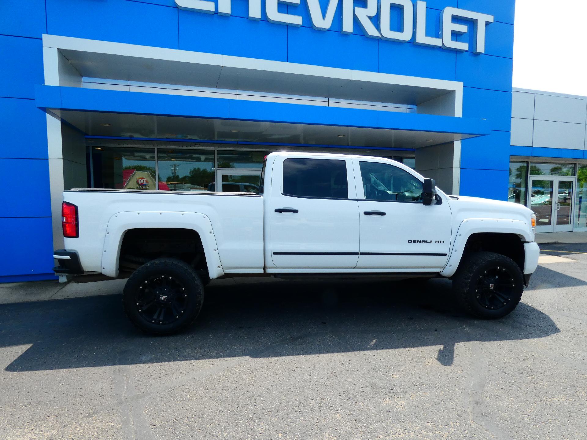 Used 2015 GMC Sierra 2500 Denali HD Denali with VIN 1GT120EG8FF118968 for sale in Jamestown, ND