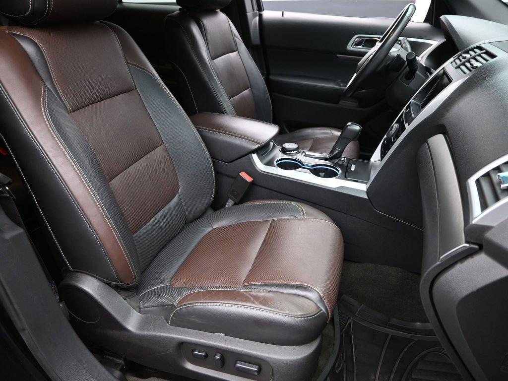 2015 Ford Explorer Vehicle Photo in Cedar Rapids, IA 52402
