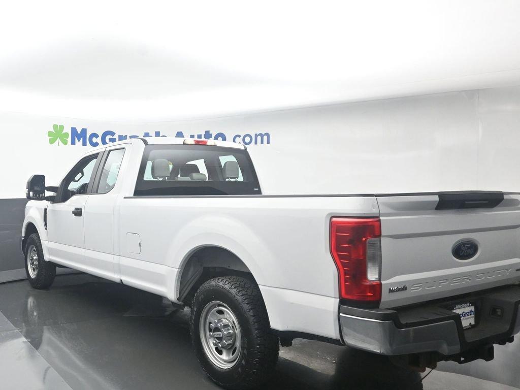 2017 Ford Super Duty F-250 SRW Vehicle Photo in Cedar Rapids, IA 52402