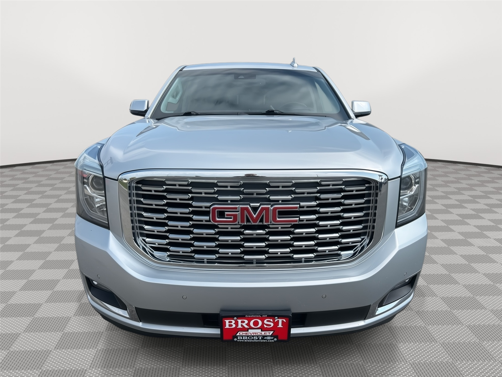 Used 2020 GMC Yukon XL Denali with VIN 1GKS2HKJ5LR201100 for sale in Crookston, Minnesota