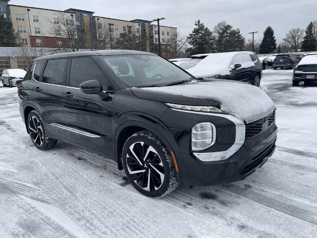 2022 Mitsubishi Outlander Vehicle Photo in BEACHWOOD, OH 44122-4298