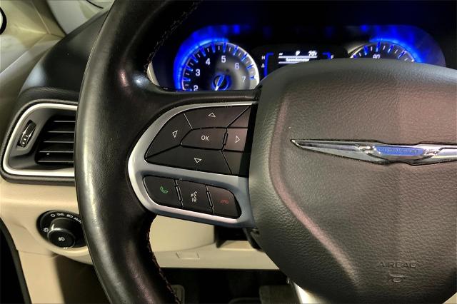 2020 Chrysler Pacifica Vehicle Photo in Lees Summit, MO 64086