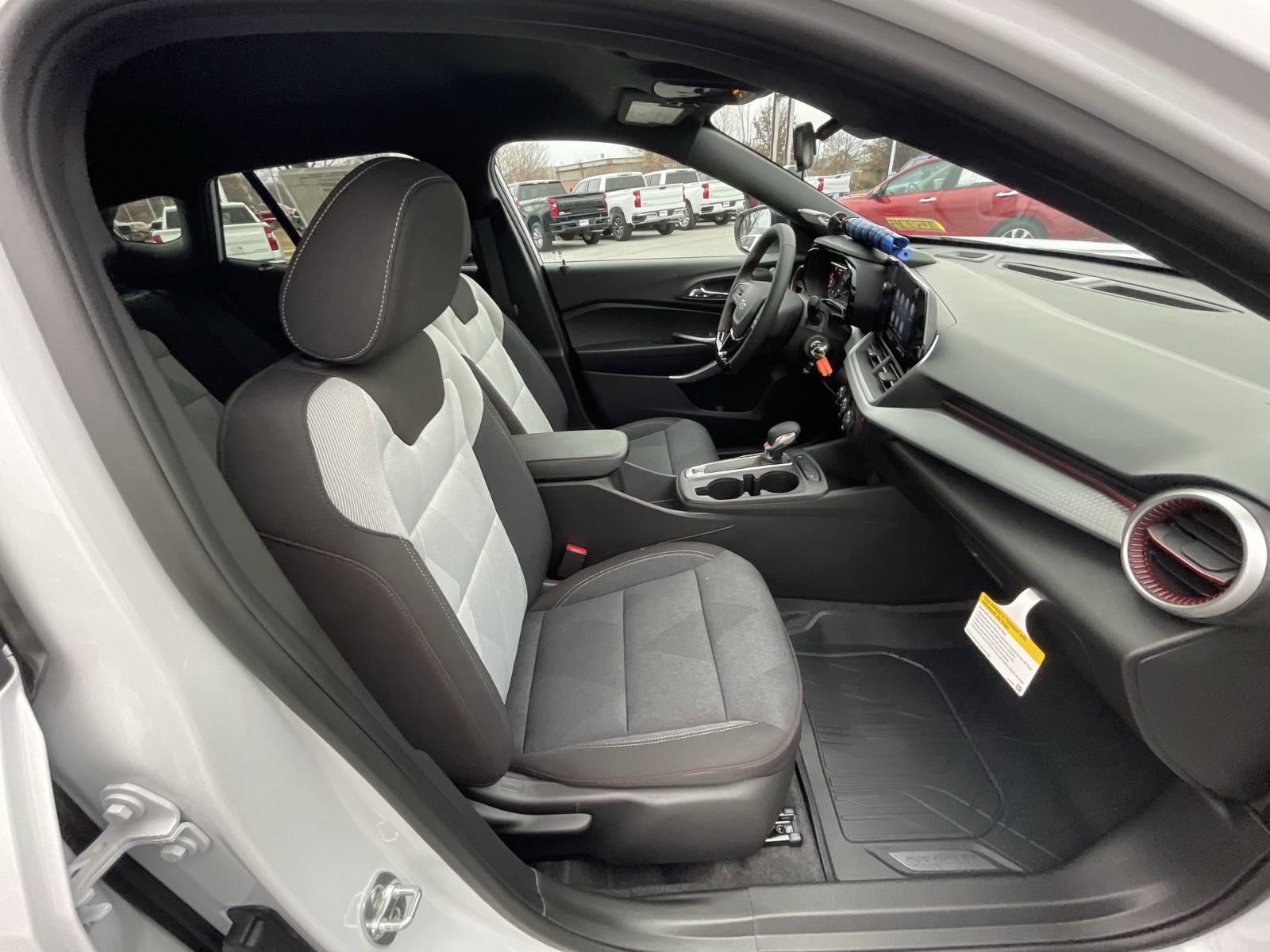 2025 Chevrolet Trax Vehicle Photo in BENTONVILLE, AR 72712-4322