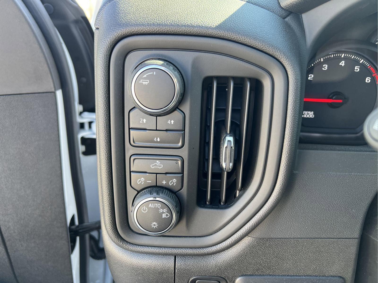 2024 Chevrolet Silverado 2500 HD Vehicle Photo in GEORGETOWN, TX 78626-7508
