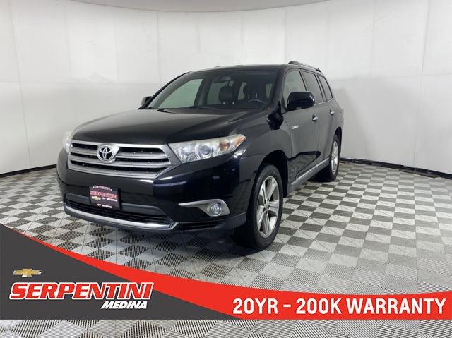 2013 Toyota Highlander Vehicle Photo in MEDINA, OH 44256-9001