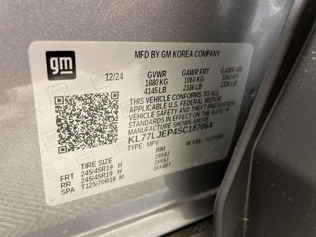 2025 Chevrolet Trax Vehicle Photo in PHOENIX, AZ 85014-3381