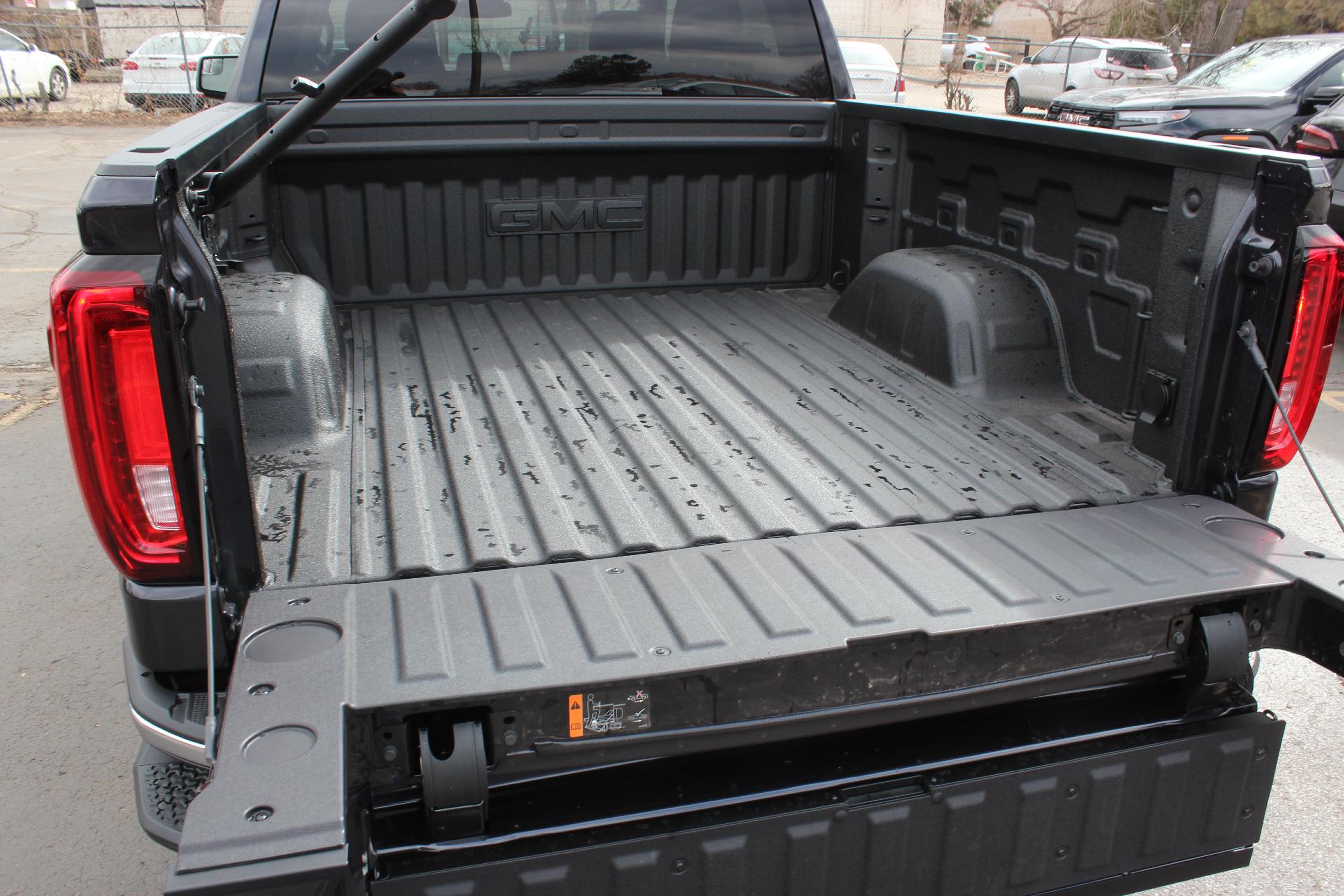 2025 GMC Sierra 1500 Vehicle Photo in AURORA, CO 80012-4011